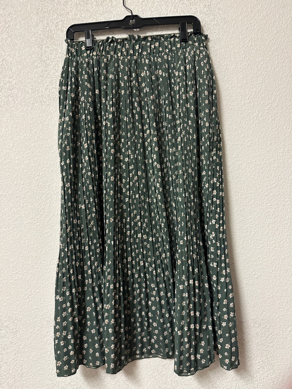 Emerald Green Floral Midi Pleated Skirt